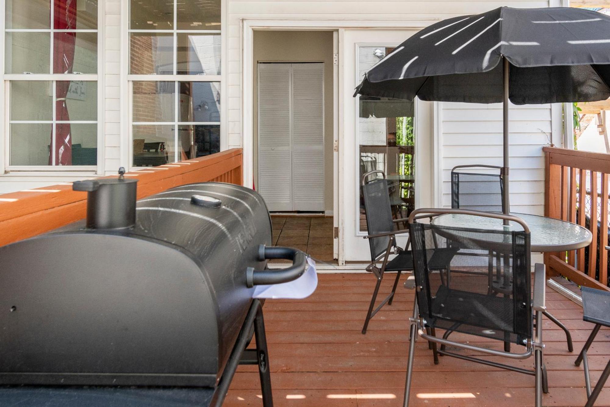 Cozy Apartment At Washington Dc! Sun Filled & Comfortable! 외부 사진