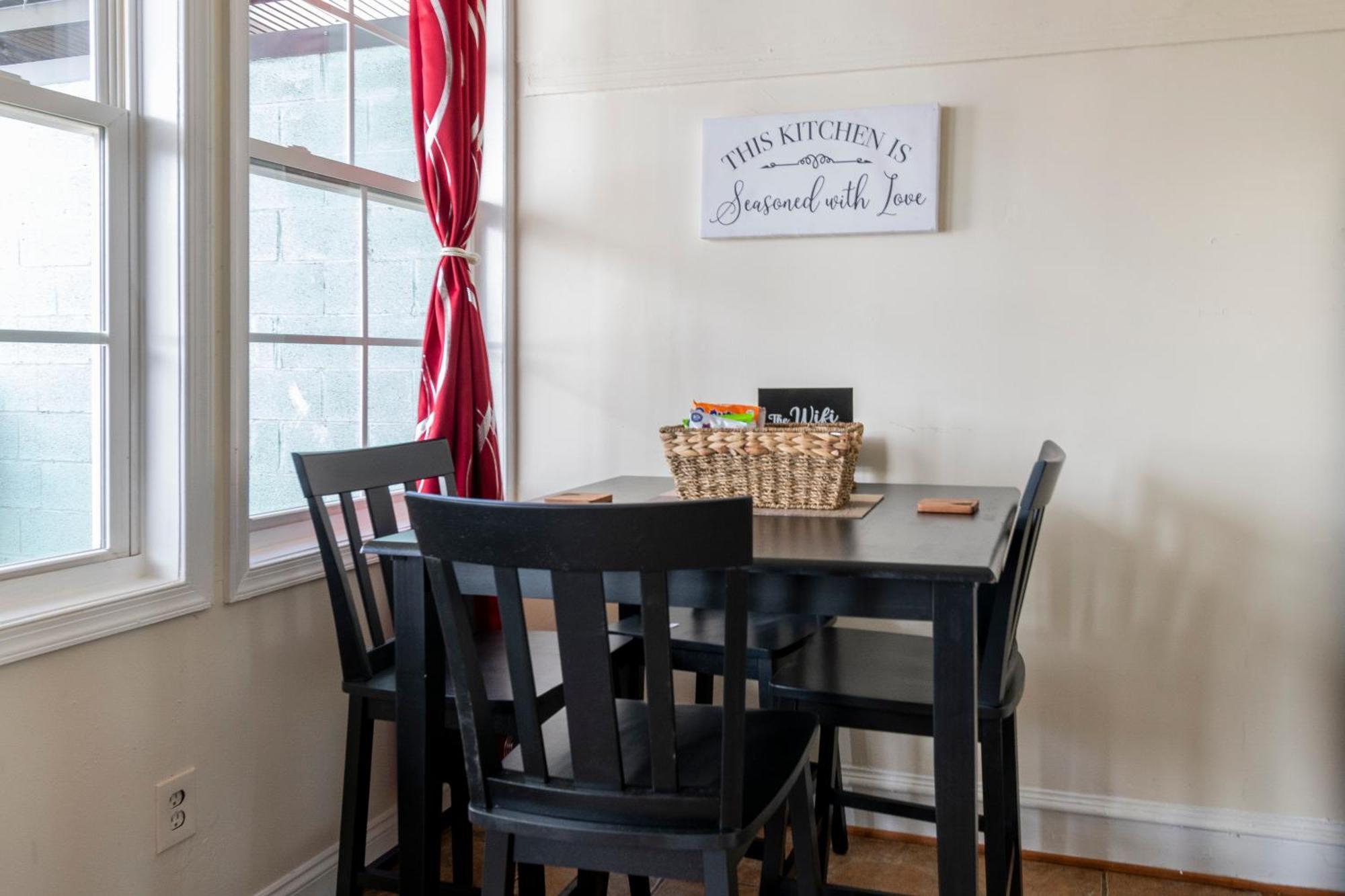 Cozy Apartment At Washington Dc! Sun Filled & Comfortable! 외부 사진